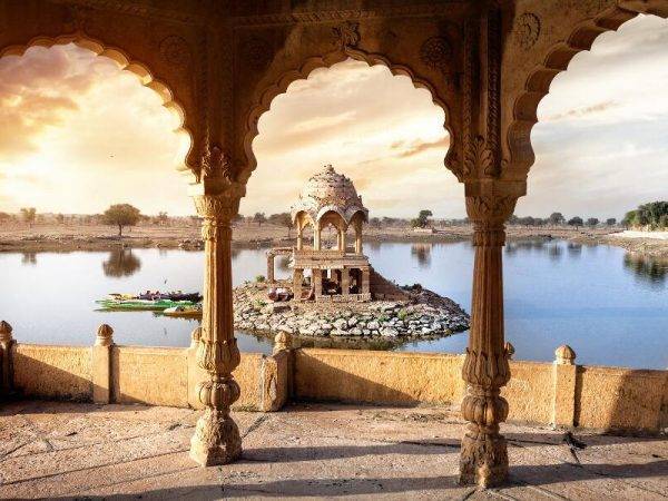 Viajes a la India - Que ver en la India - Jaisalmer Lago Gadisar