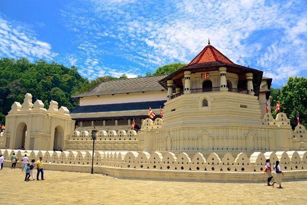 Viajar Sri Lanka Kandy Templo del diente de Buda